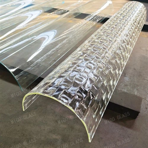 Извито стъкло с шаблони