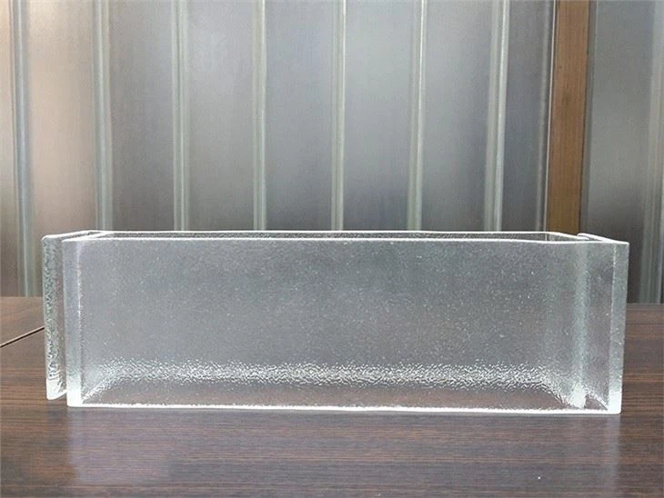 Patterned Channel Glass